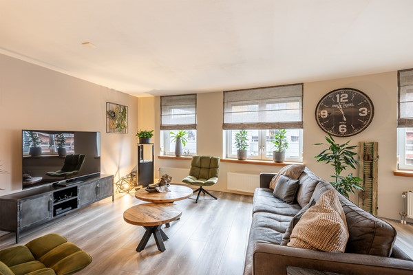 Medium property photo - Nieuwstraat 402, 3201 EG Spijkenisse